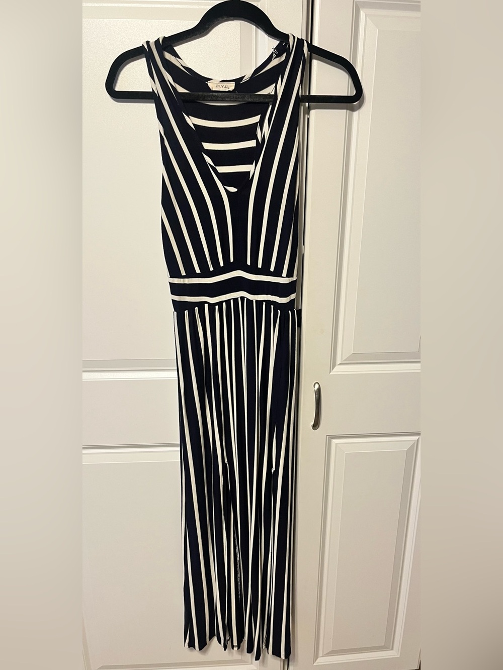 Women's sleeveless Blue & White Striped V-Neck Maxi Dress slits on sides -S